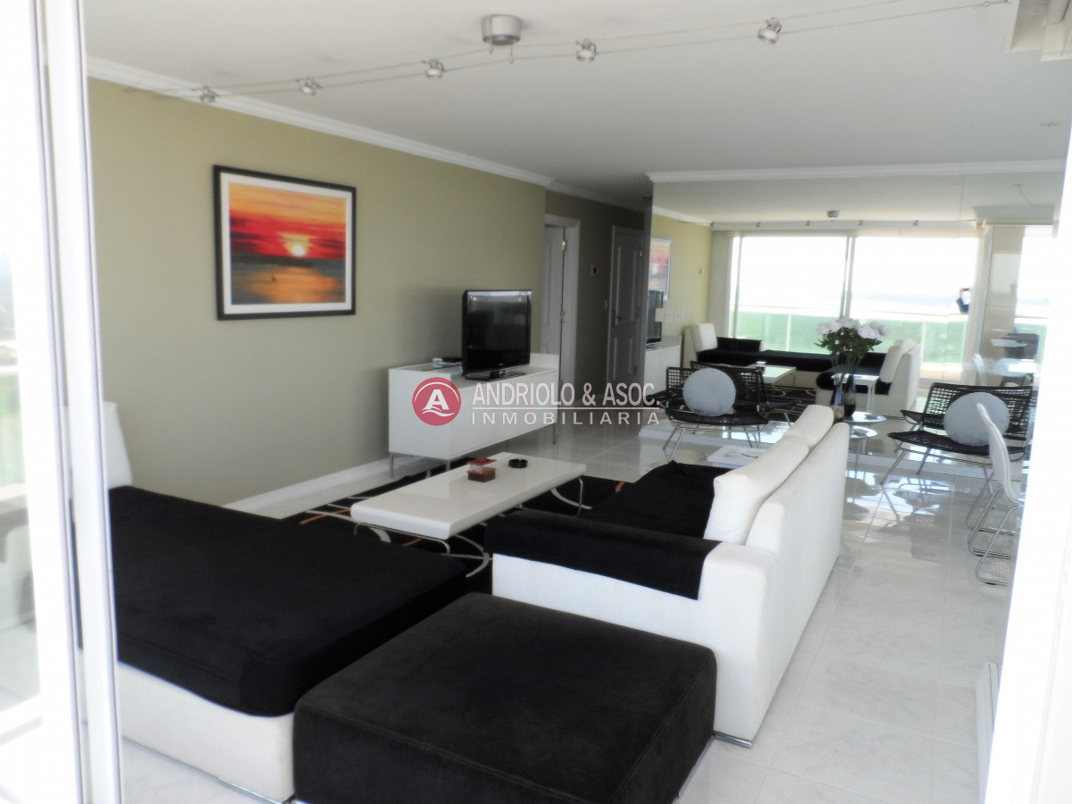 Apartamento ID.254 - primera linea de playa mansa 