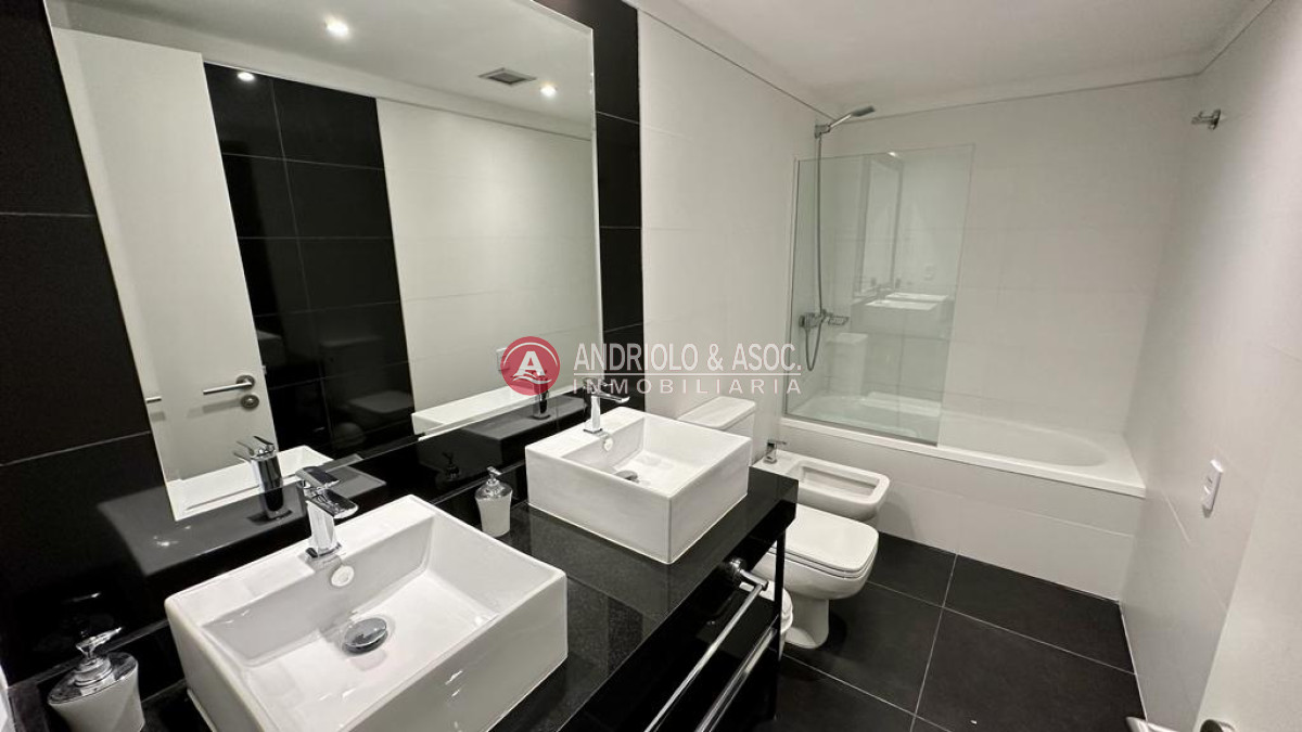 Apartamento ID.8871 - Apartamento en torre de categoría 