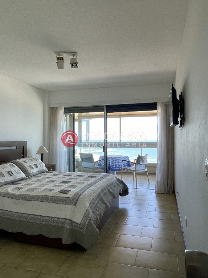 Apartamento ID.8409 - Amplio apartamento con hermosa vista al océano y península 