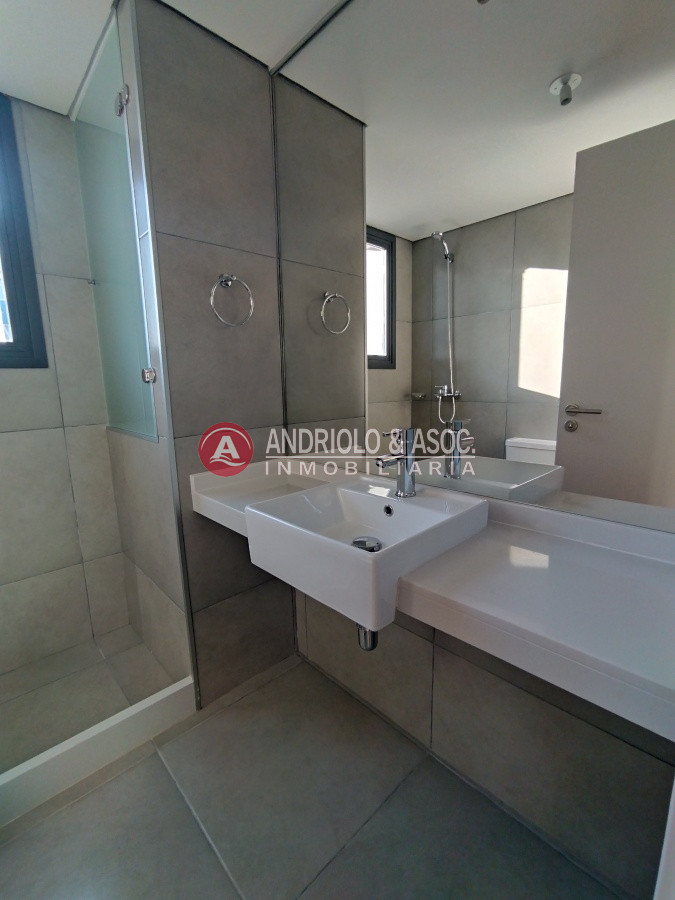 Apartamento ID.8110 - VENTA DE APARTAMENTO 2 DORMITORIOS A METROS DE PLAYA BRAVA