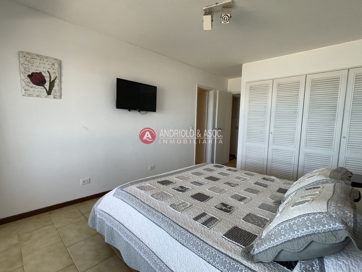 Apartamento ID.8409 - Amplio apartamento con hermosa vista al océano y península 