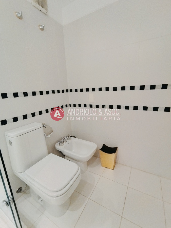 Apartamento ID.309 - ALQUILER HERMOSO DUPLEX EN PRIMERA LINEA BRAVA