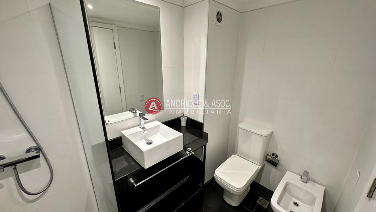 Apartamento ID.8871 - Apartamento en torre de categoría 