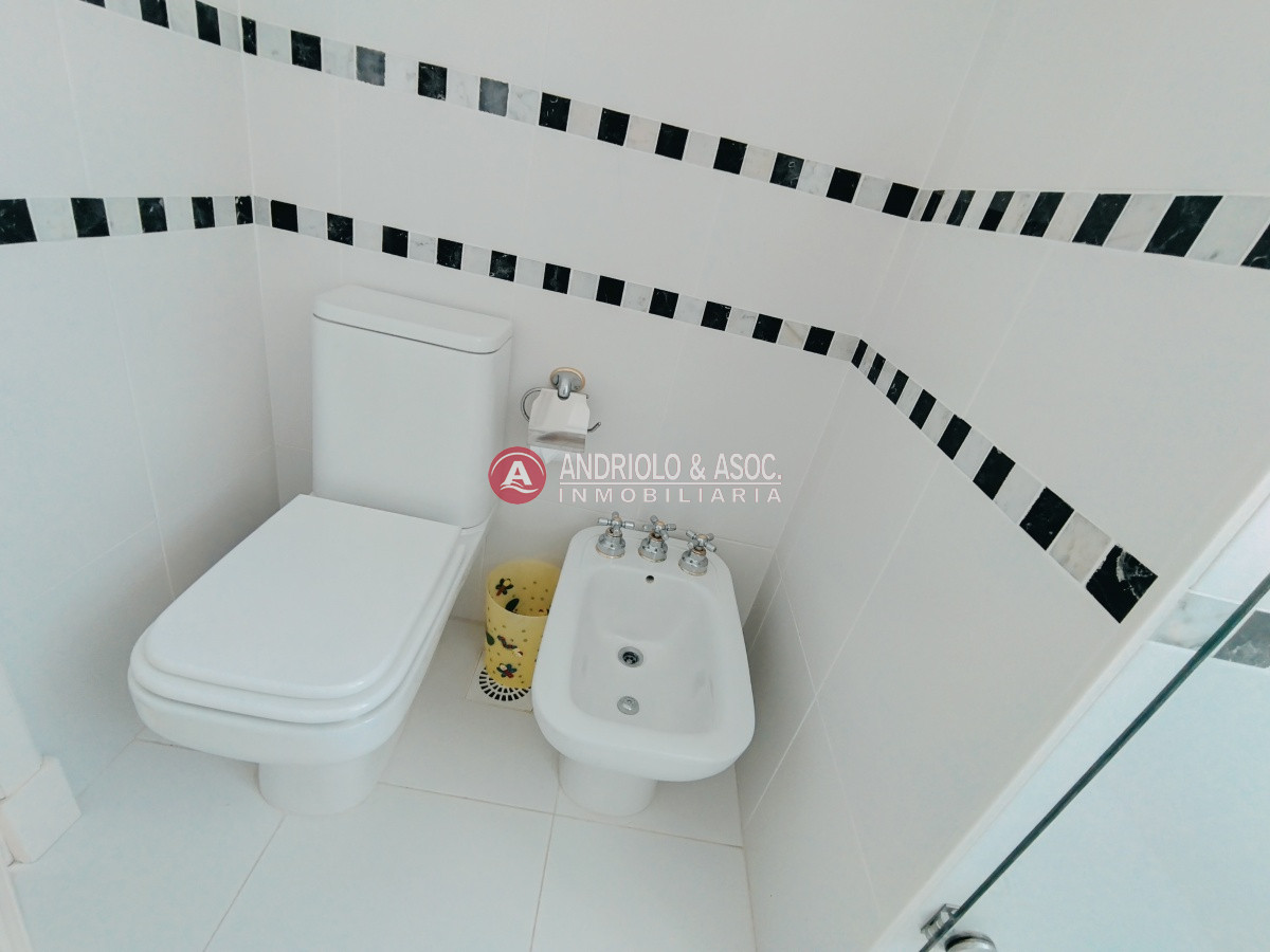 Apartamento ID.309 - ALQUILER HERMOSO DUPLEX EN PRIMERA LINEA BRAVA