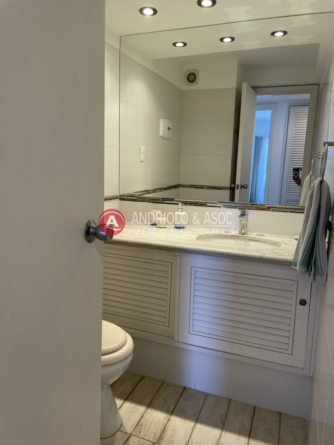 Apartamento ID.8409 - Amplio apartamento con hermosa vista al océano y península 