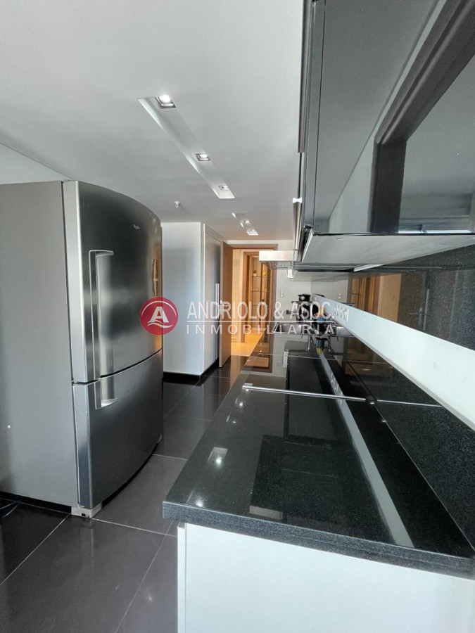 Apartamento ID.8750 - Apartamento en torre de categoría 