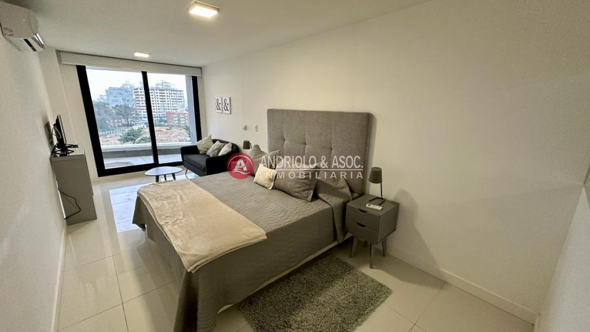 Apartamento ID.8871 - Apartamento en torre de categoría 