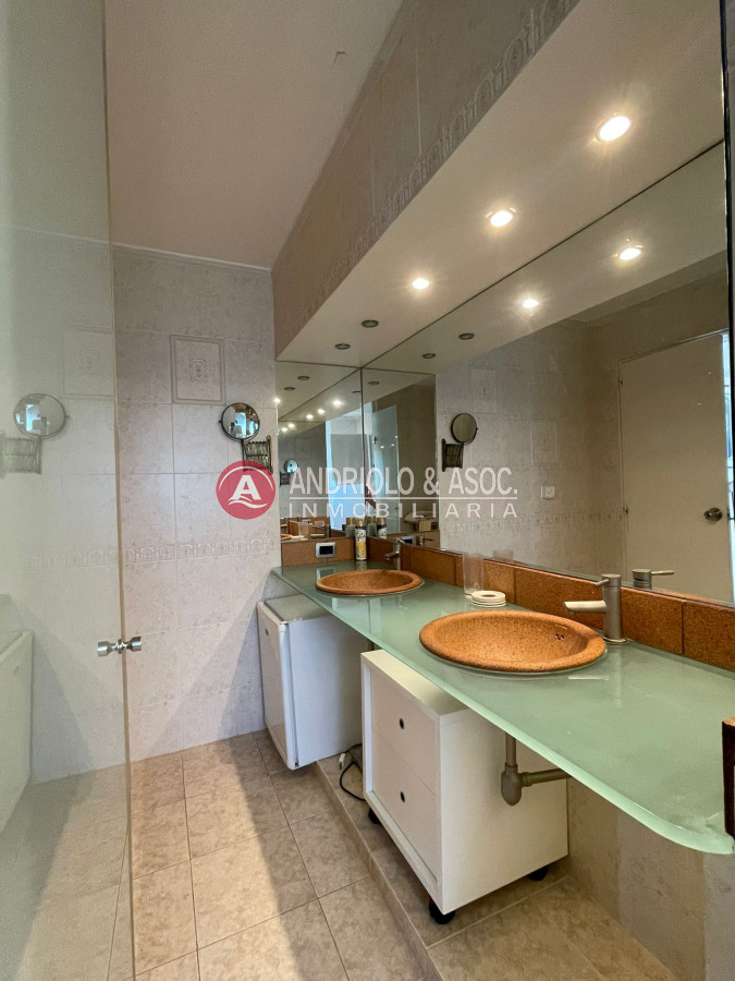 Apartamento ID.8589 - Gran apartamento en Punta del este 