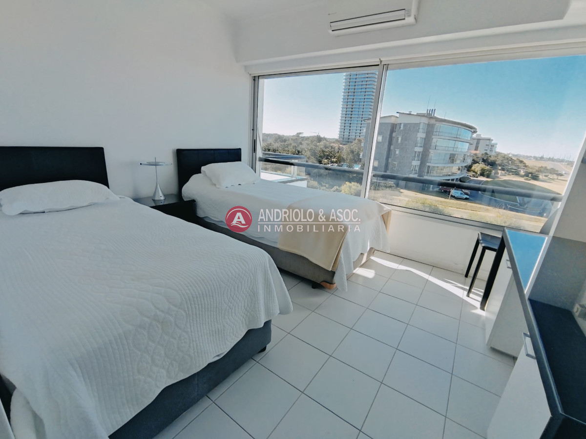 Apartamento ID.285 - ALQUILER POR TEMPORADA HERMOSO APARTAMENTO DUPLEX PRIMERA LINEA BRAVA