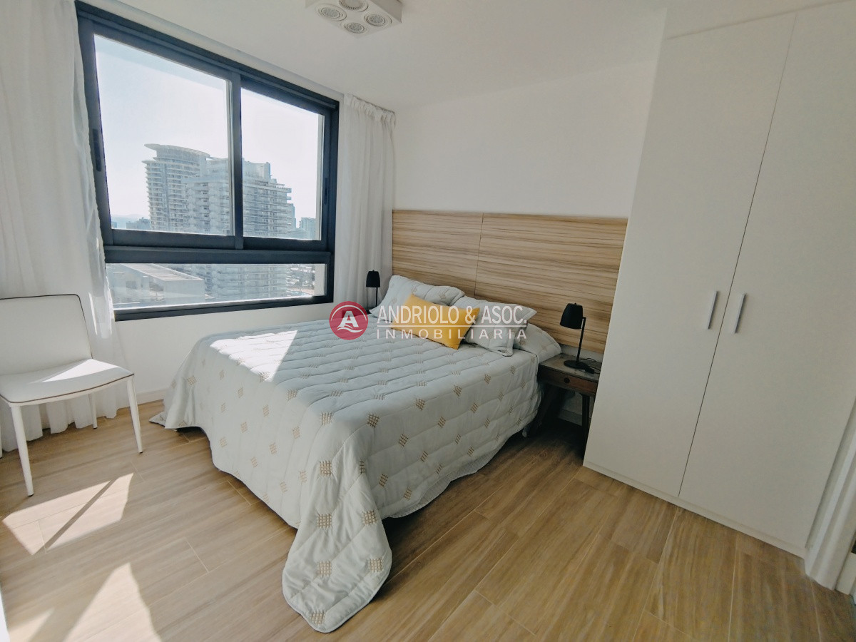 Apartamento ID.8111 - VENTA DE APARTAMENTO 2 DORMITORIOS, 2 BAÑOS CON VISTA Y A METROA DE PLAYA BRAVA