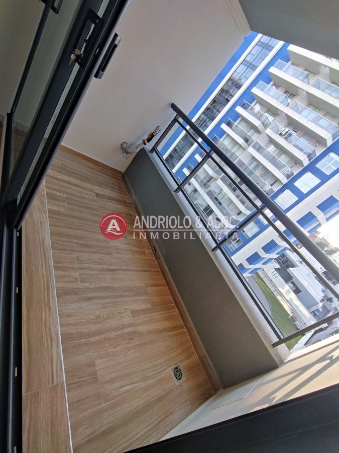 Apartamento ID.8110 - VENTA DE APARTAMENTO 2 DORMITORIOS A METROS DE PLAYA BRAVA