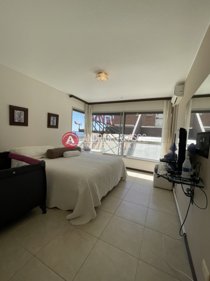 Apartamento ID.8410 -  hermosa propiedad de 4 dormitorios, 5 baños y 3 suites 