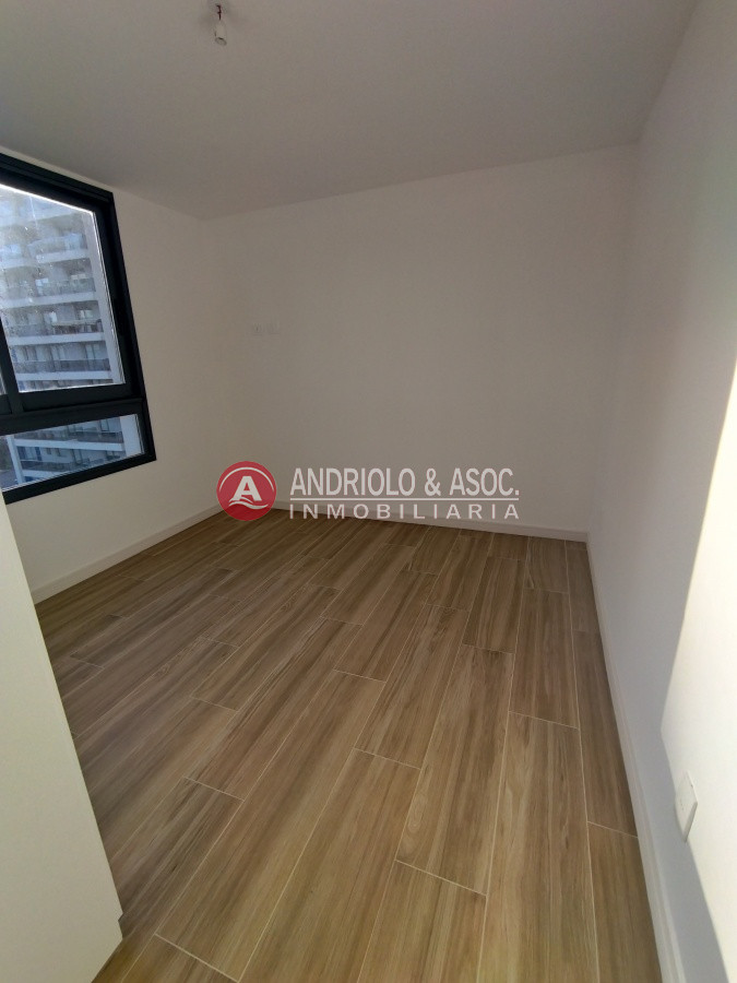 Apartamento ID.8110 - VENTA DE APARTAMENTO 2 DORMITORIOS A METROS DE PLAYA BRAVA