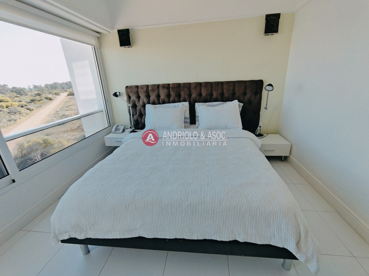 Apartamento ID.309 - ALQUILER HERMOSO DUPLEX EN PRIMERA LINEA BRAVA