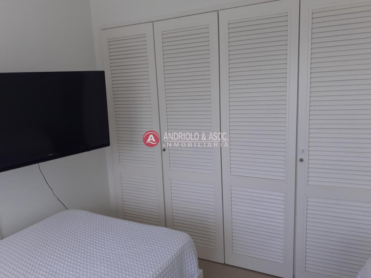 Apartamento ID.8697 - Apartamento de gran dimensiones en torre de categoría 