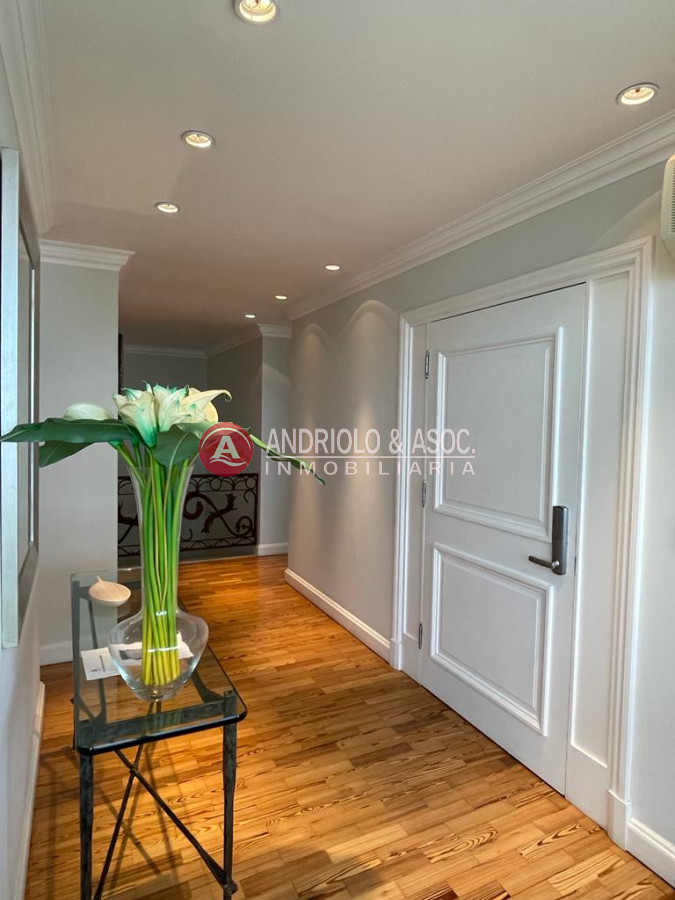 Apartamento ID.8793 - Penthouse en primera línea  