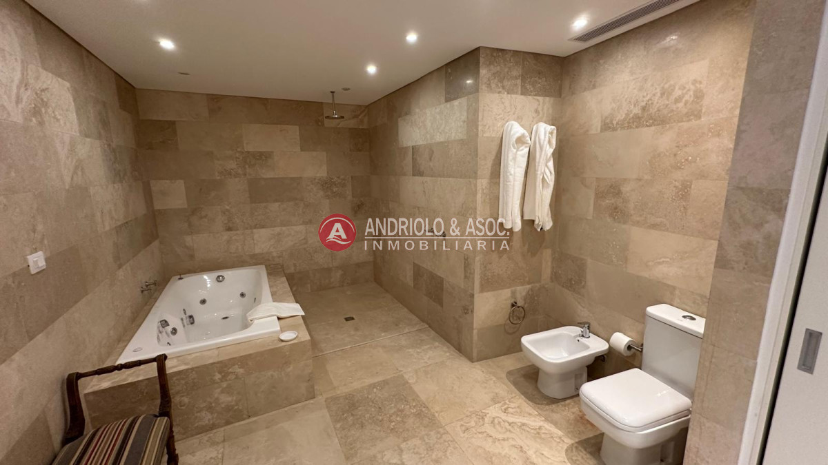 Apartamento ID.9357 - Penthouse en la Barra 