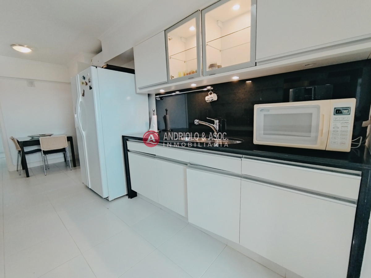 Apartamento ID.309 - ALQUILER HERMOSO DUPLEX EN PRIMERA LINEA BRAVA