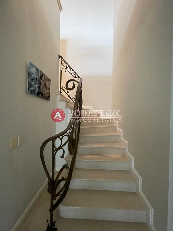 Apartamento ID.8793 - Penthouse en primera línea  