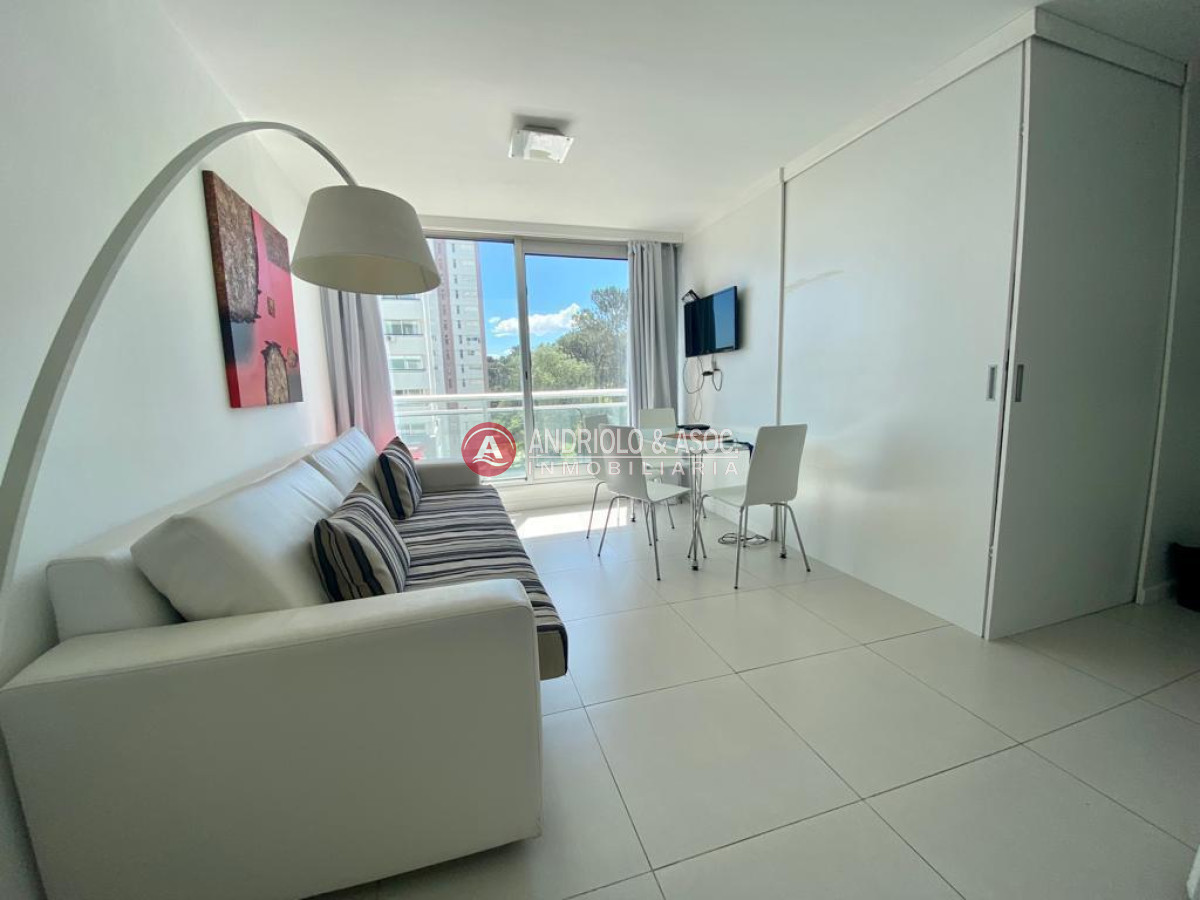 Apartamento ID.9126 - Monoambiente en Punta del Este