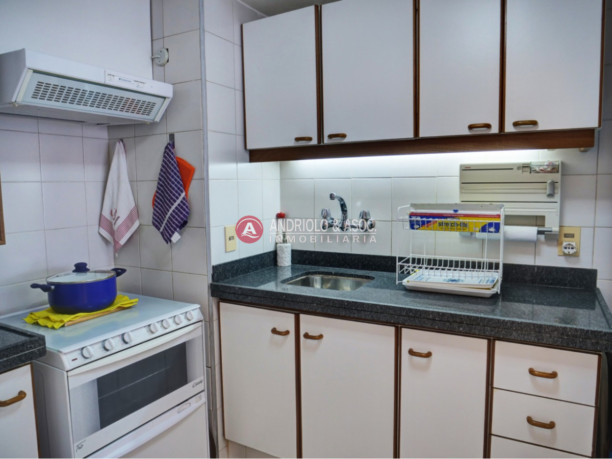 Apartamento ID.6257 - oportunidad sobre Avenida Chiverta Torre con todos los servicios excelente vista!!!!