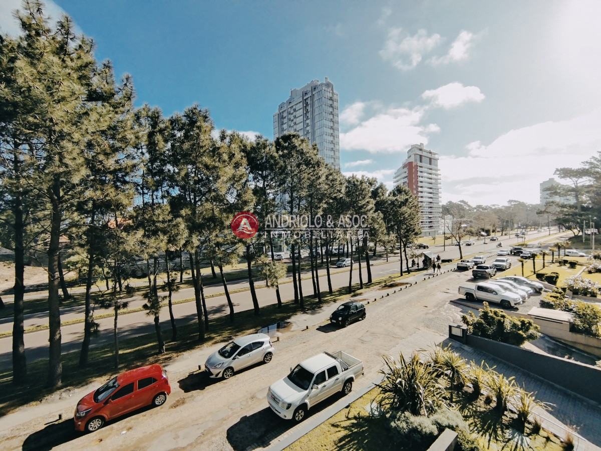 Apartamento ID.8064 - VENTA APARTAMENTO EN ROOSEVELT 2 DORMITORIOS EN SUITE.