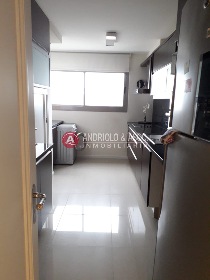 Apartamento ID.6281 - frente a playa brava 