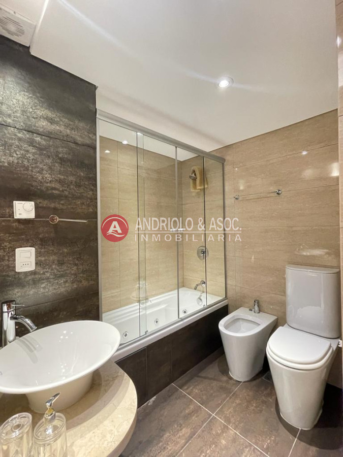 Apartamento ID.8531 - Oportunidad en torre de categoría 