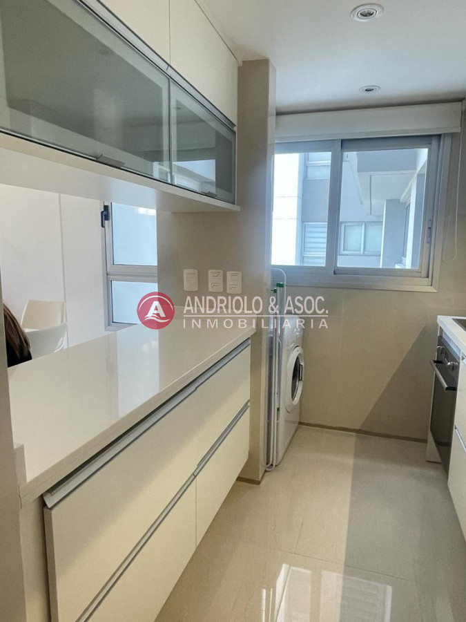Apartamento ID.8531 - Oportunidad en torre de categoría 