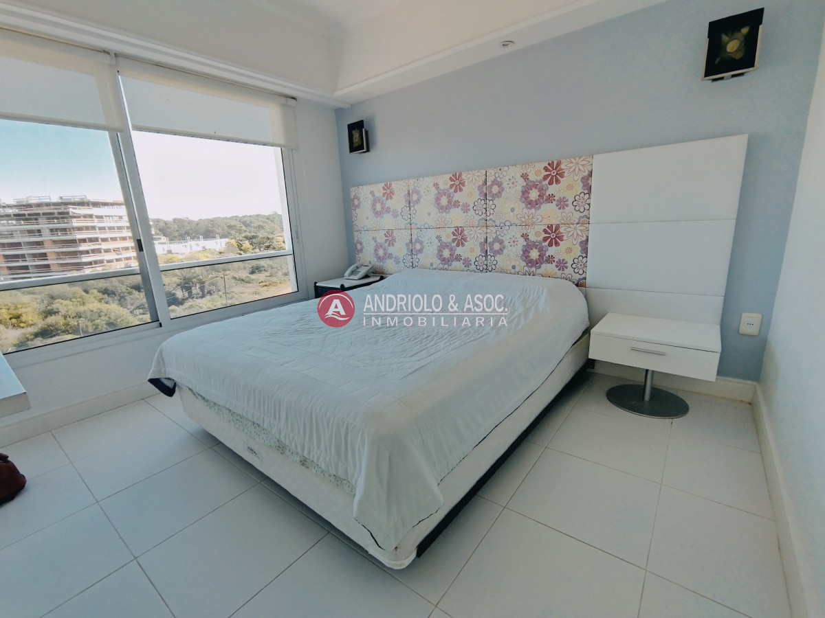 Apartamento ID.309 - ALQUILER HERMOSO DUPLEX EN PRIMERA LINEA BRAVA