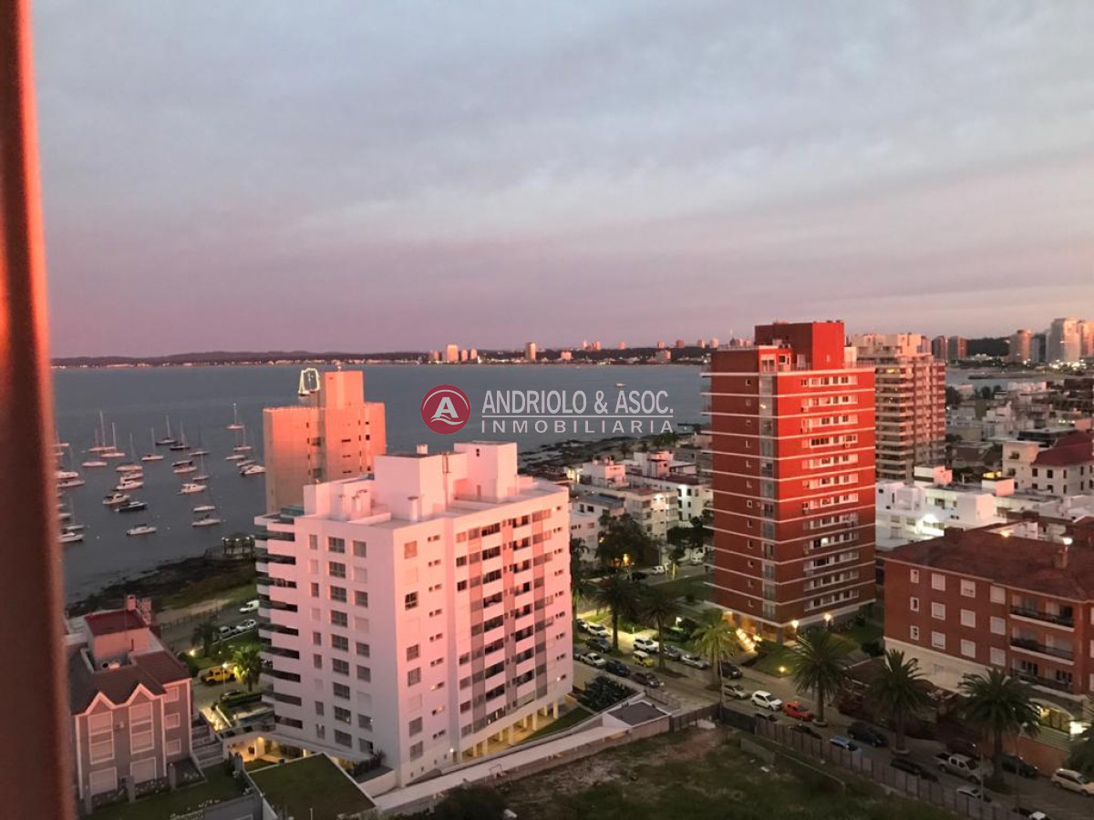apartamento piso alto en zona de Península - AND6307A