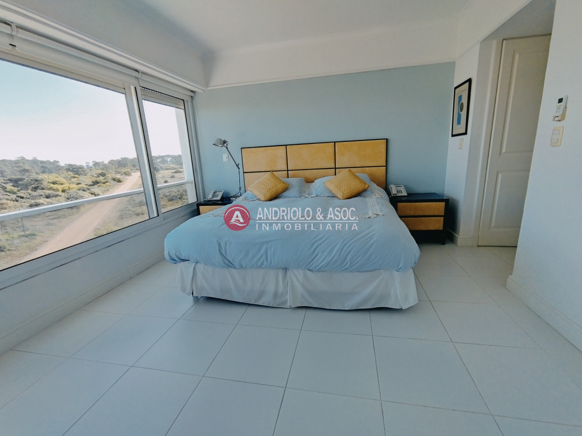Apartamento ID.309 - ALQUILER HERMOSO DUPLEX EN PRIMERA LINEA BRAVA