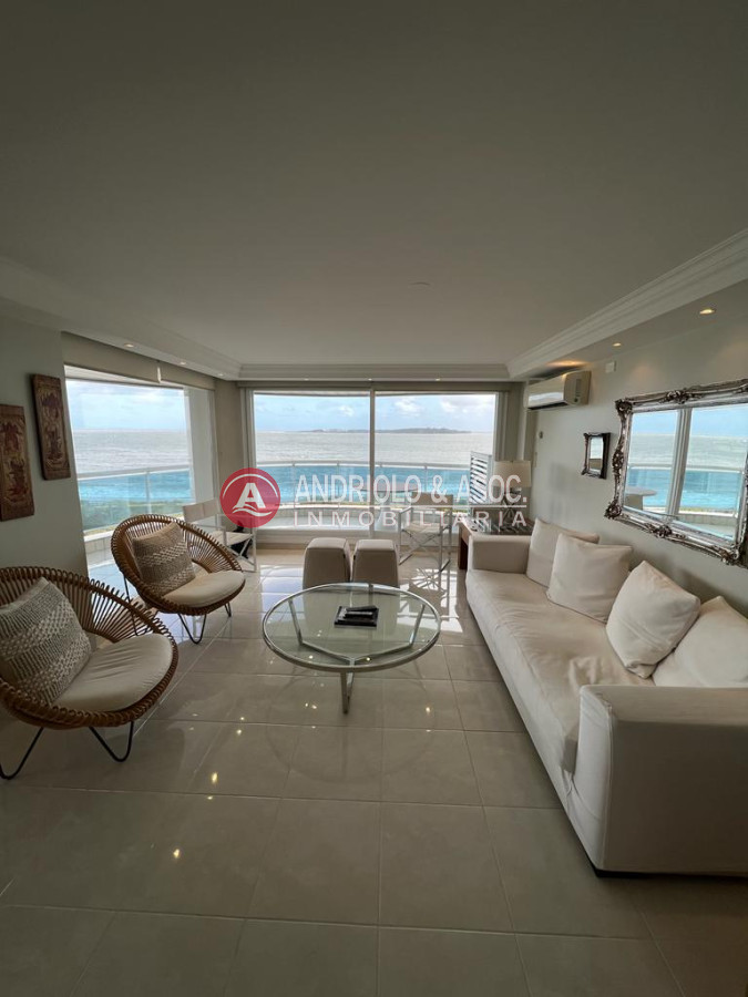 Apartamento ID.8819 - Apartamento en primera línea 