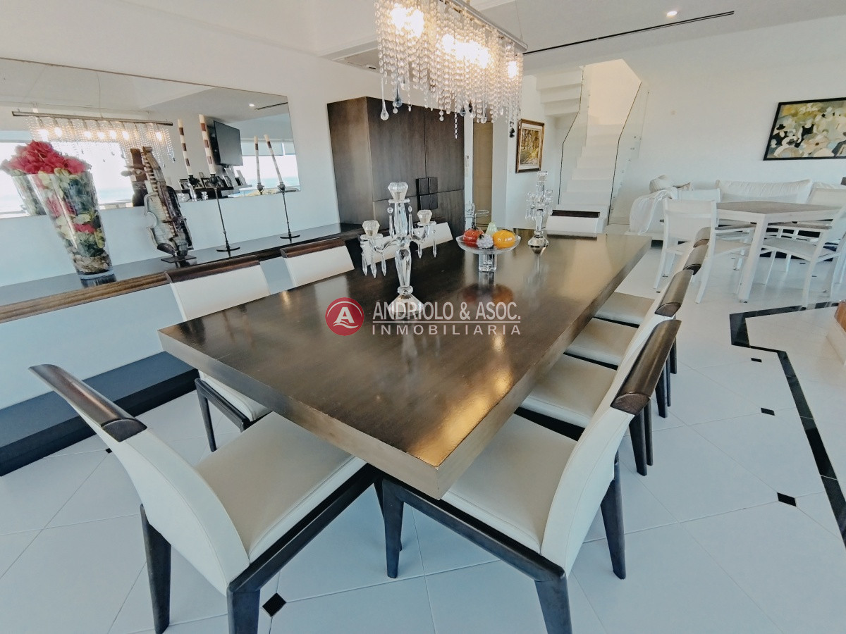 Apartamento ID.309 - ALQUILER HERMOSO DUPLEX EN PRIMERA LINEA BRAVA