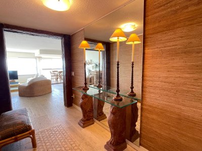 apartamento en primera linea de playa mansa 