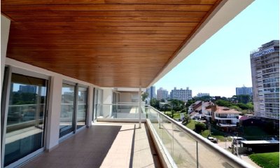Apartamento en Punta del Este, Aidy Grill