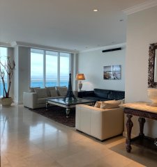 Penthouse en primera línea