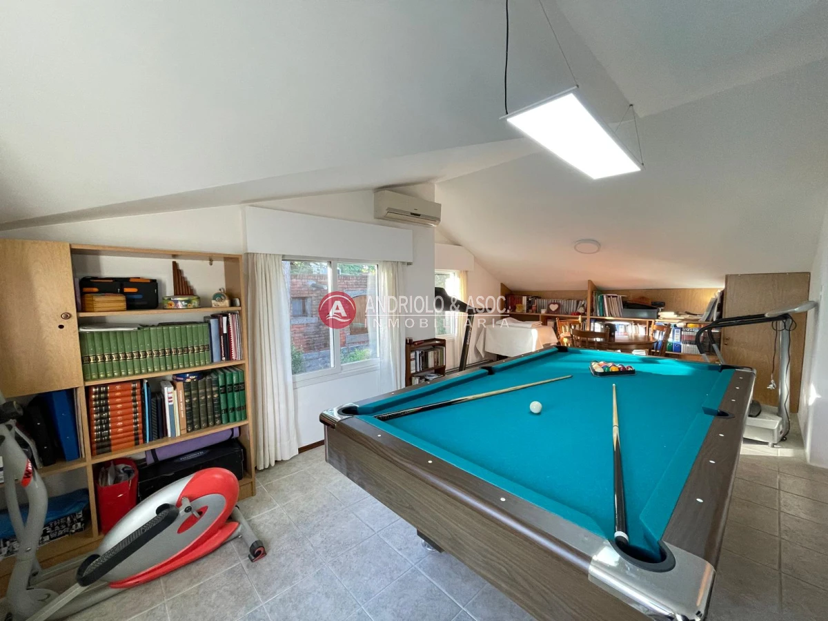 Casa ID.9443 - Casa en barrio Pinares 