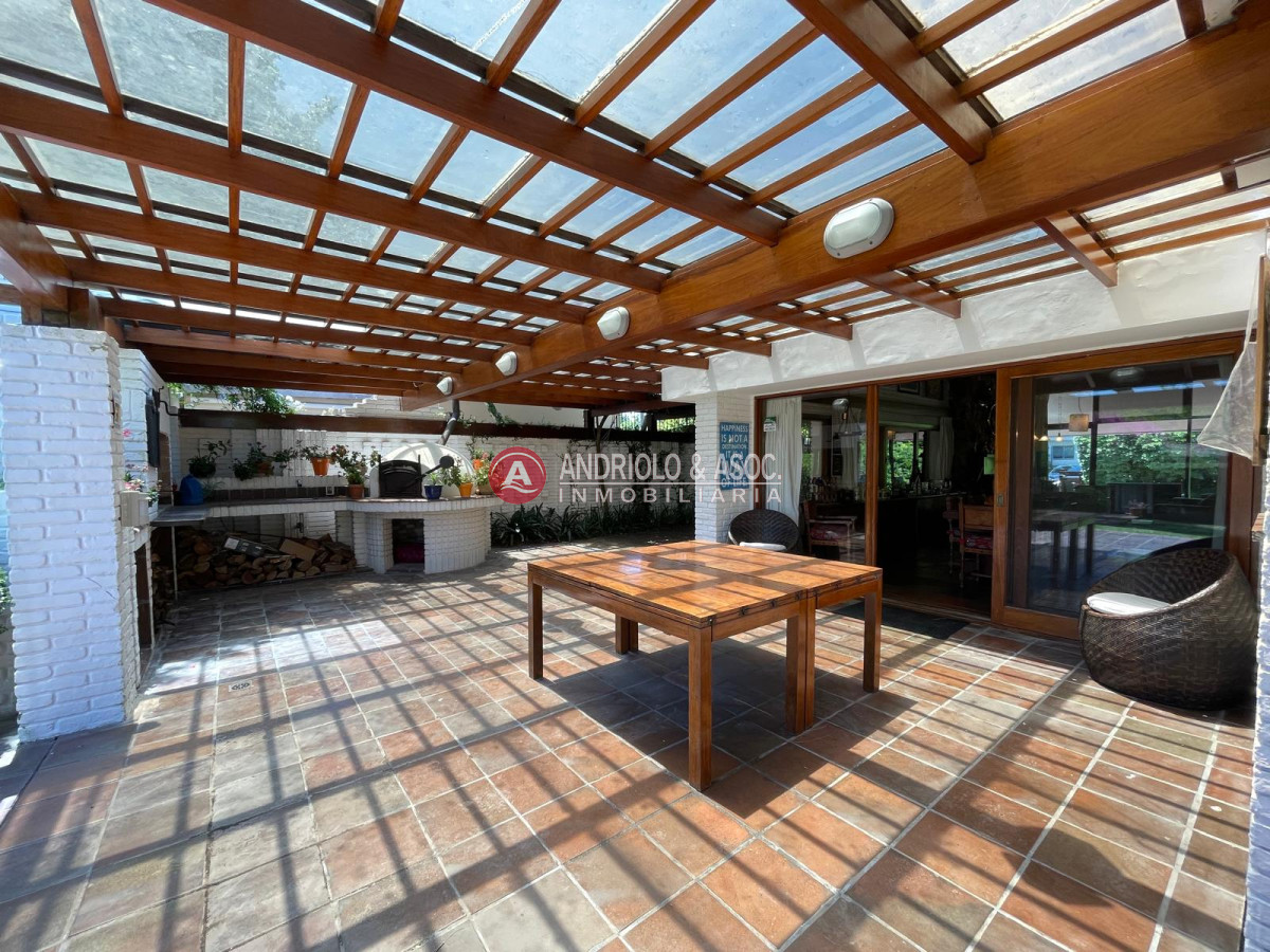 Casa ID.9465 - Magnifica casa en Punta del Este 