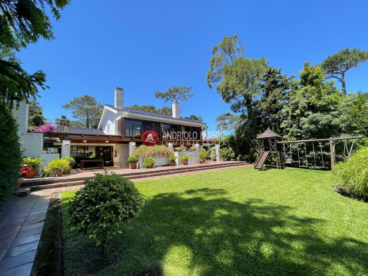 Casa ID.9465 - Magnifica casa en Punta del Este 
