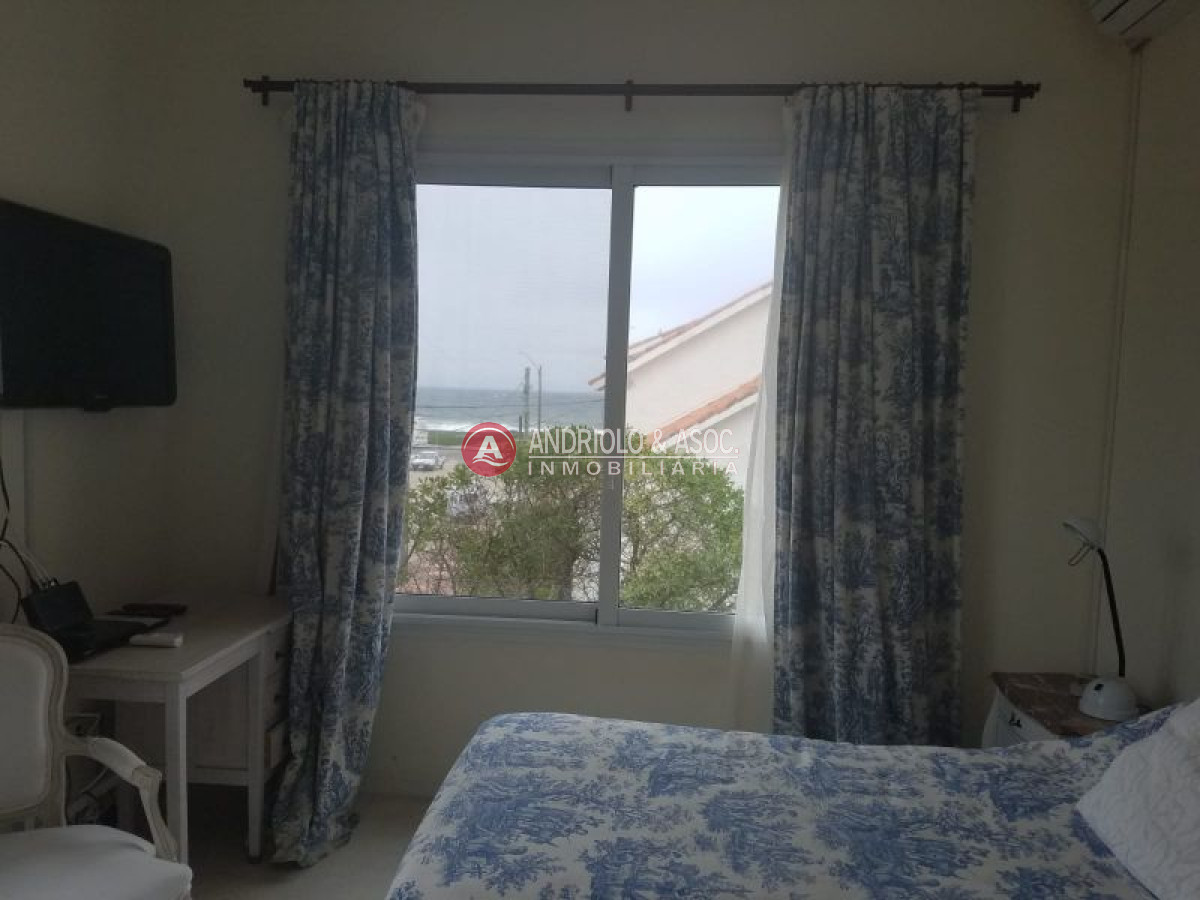Casa ID.6363 - oportunidad en zona de Península 