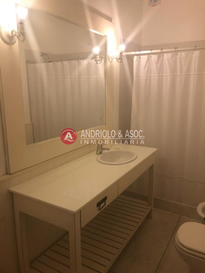 Casa ID.6363 - oportunidad en zona de Península 