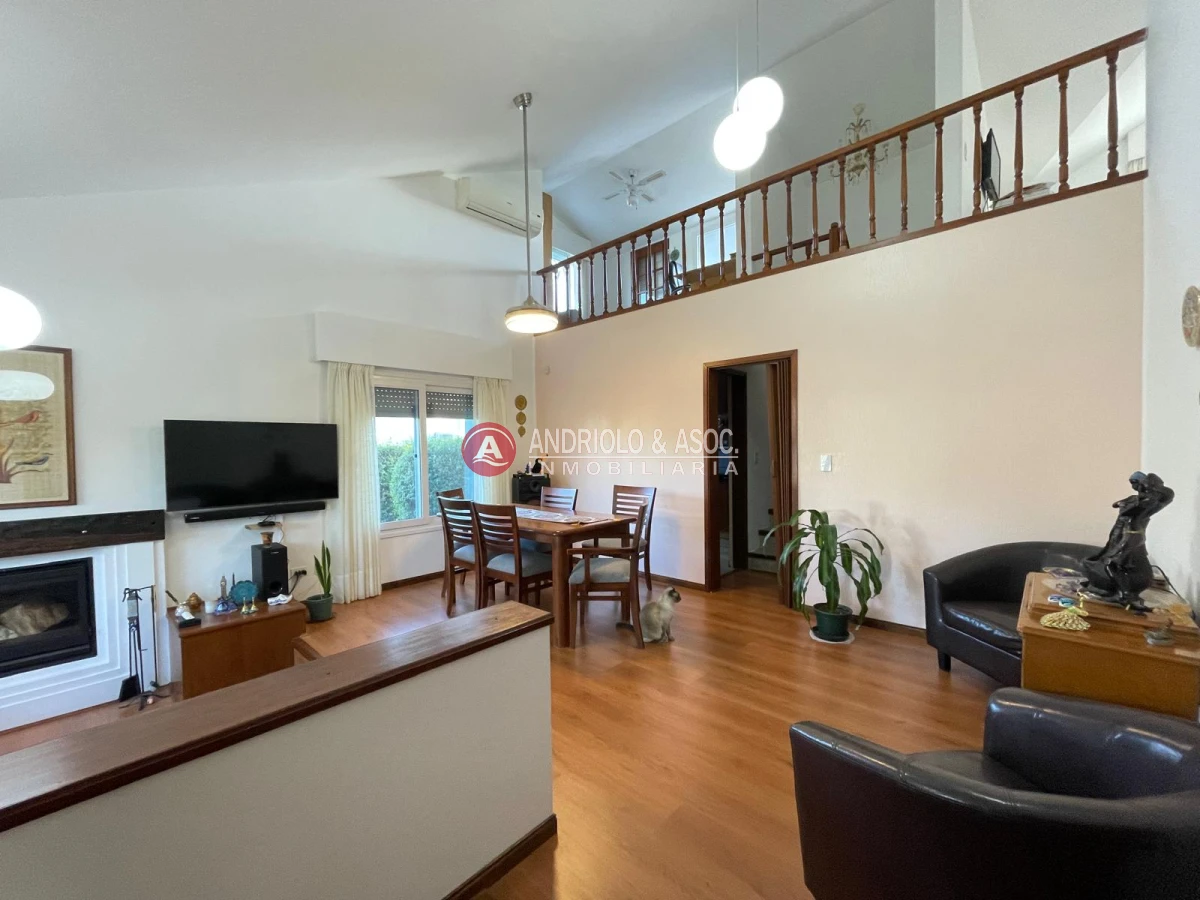 Casa ID.9443 - Casa en barrio Pinares 