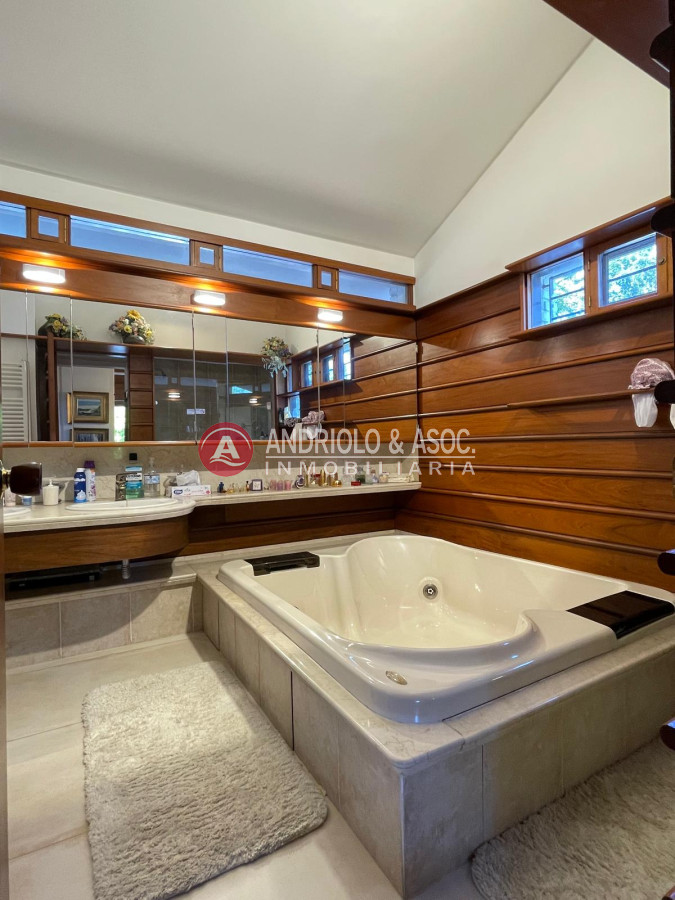 Casa ID.9465 - Magnifica casa en Punta del Este 
