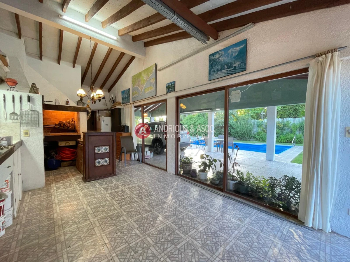 Casa ID.9443 - Casa en barrio Pinares 