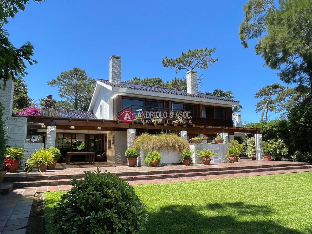 Casa ID.9465 - Magnifica casa en Punta del Este 
