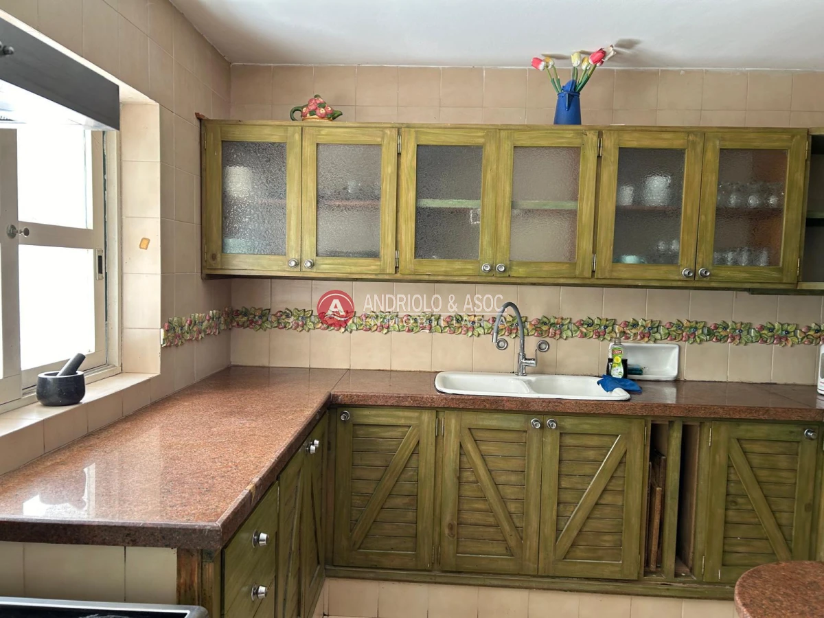 Casa ID.4928 - Hermosa Casa en Playa Mansa consulte!!!!