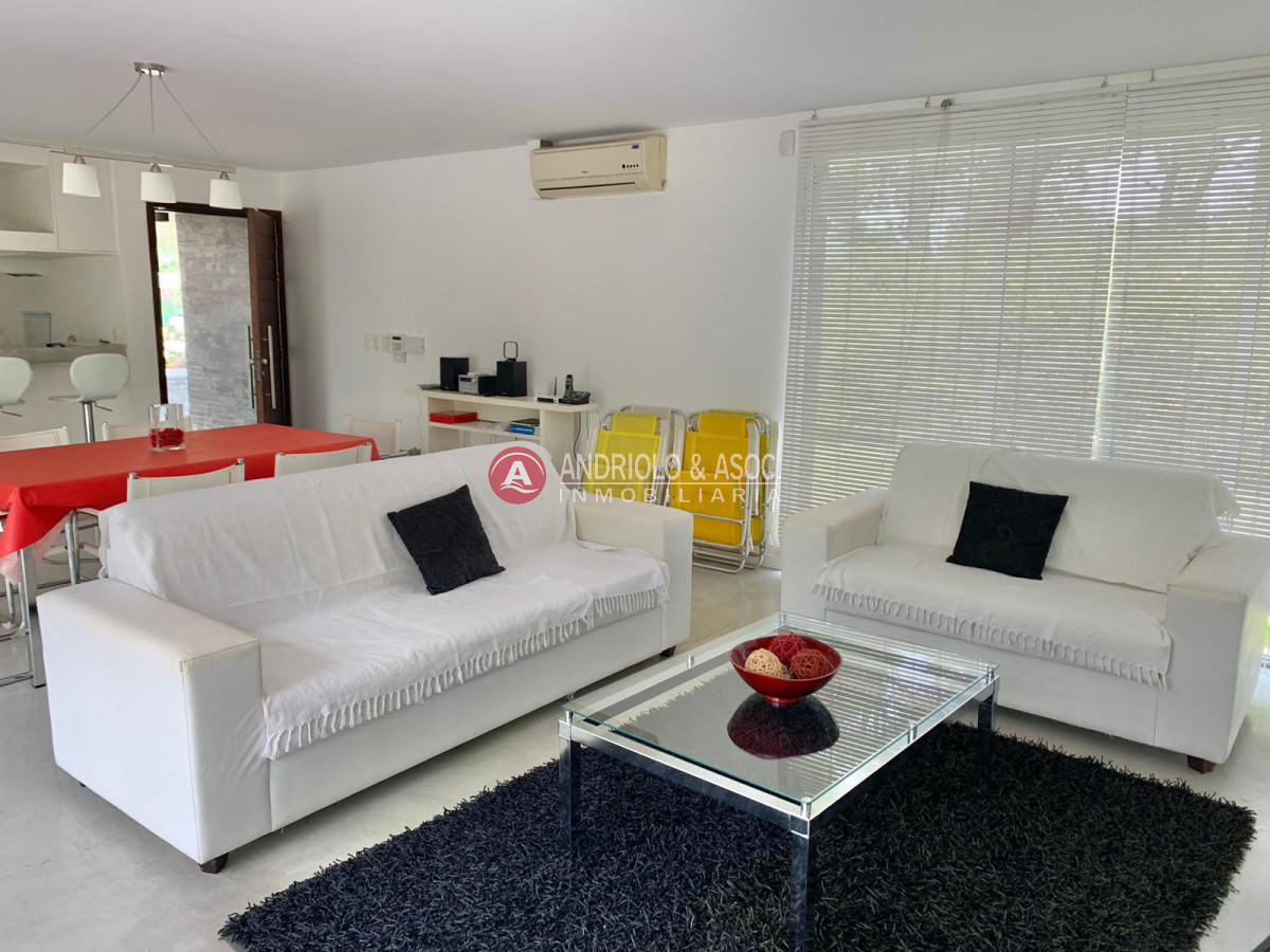 Casa ID.4470 - Casa en La Barra, La Barra