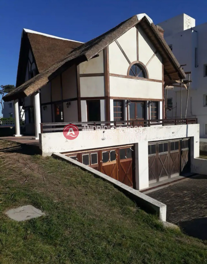 Casa en Punta del Este  - AND8921C