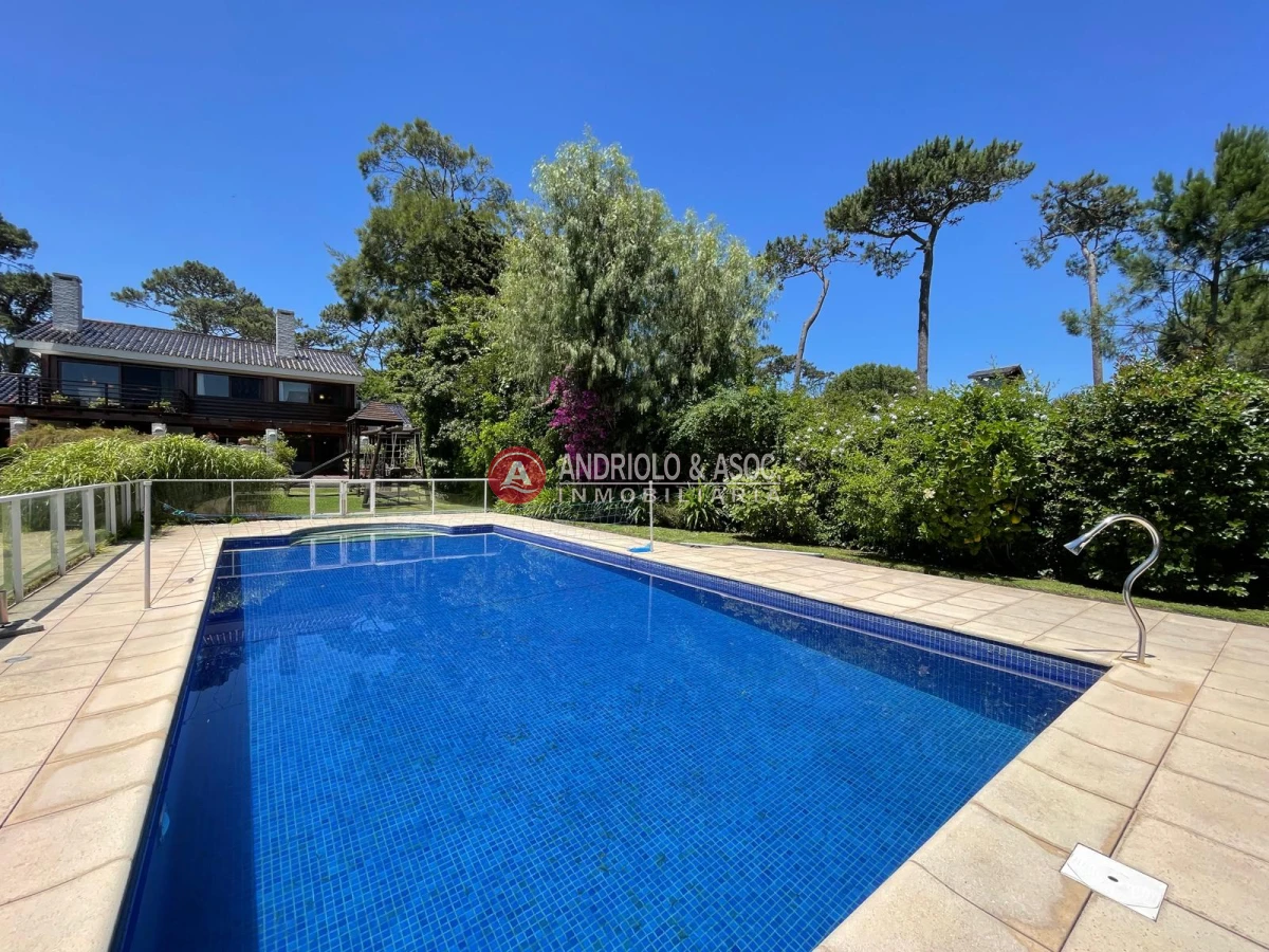 Casa ID.9465 - Magnifica casa en Punta del Este 